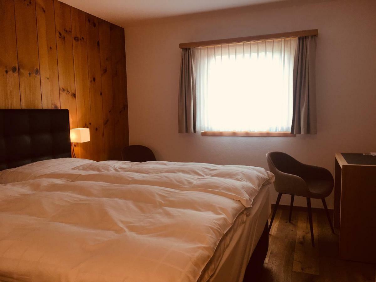 Hotel Saluver Celerina/Schlarigna Ngoại thất bức ảnh